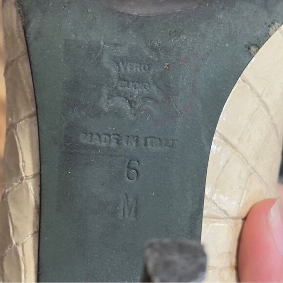 Donald J Pliner Champagne Gator Metallic Pointy Heels Size 6 M - Picture 16 of 16